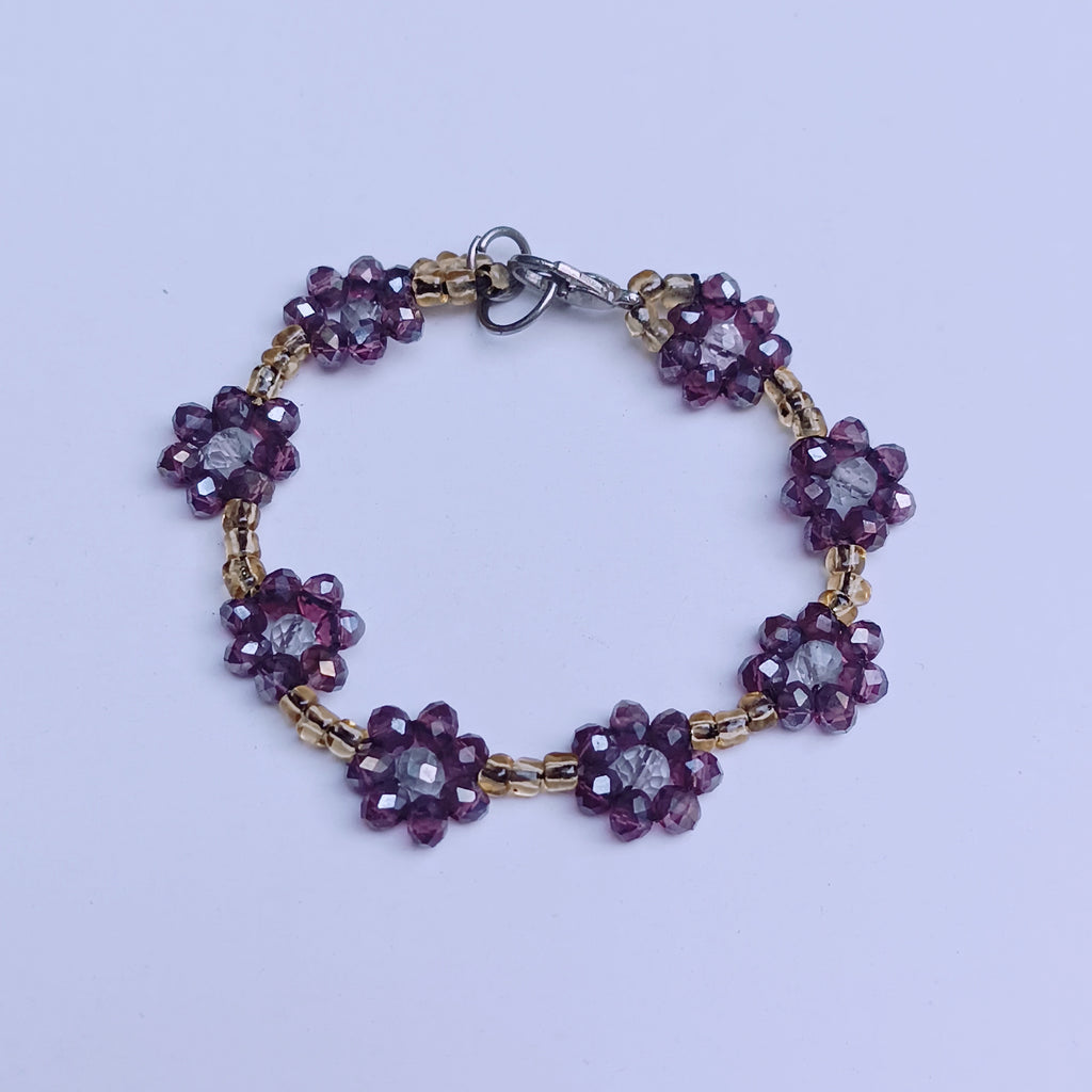 Handmade Purple Flower Beaded Bracelet – Elegant Glass Bead Jewelry