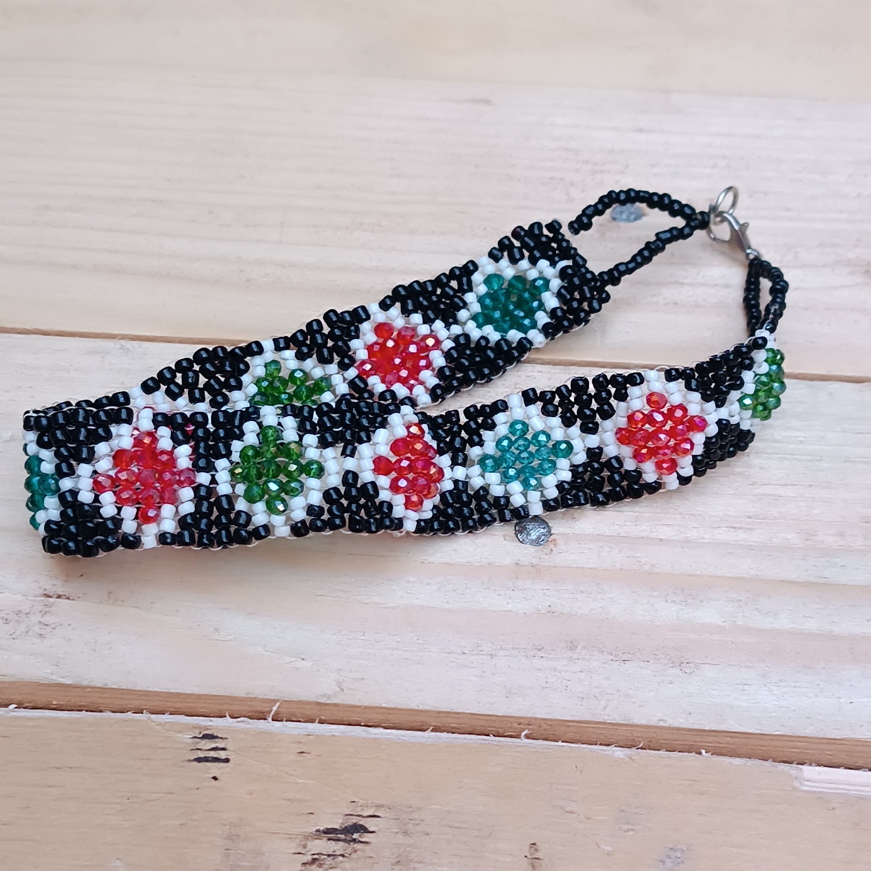 Handmade Amazigh Necklace – Moroccan Beaded Jewelry